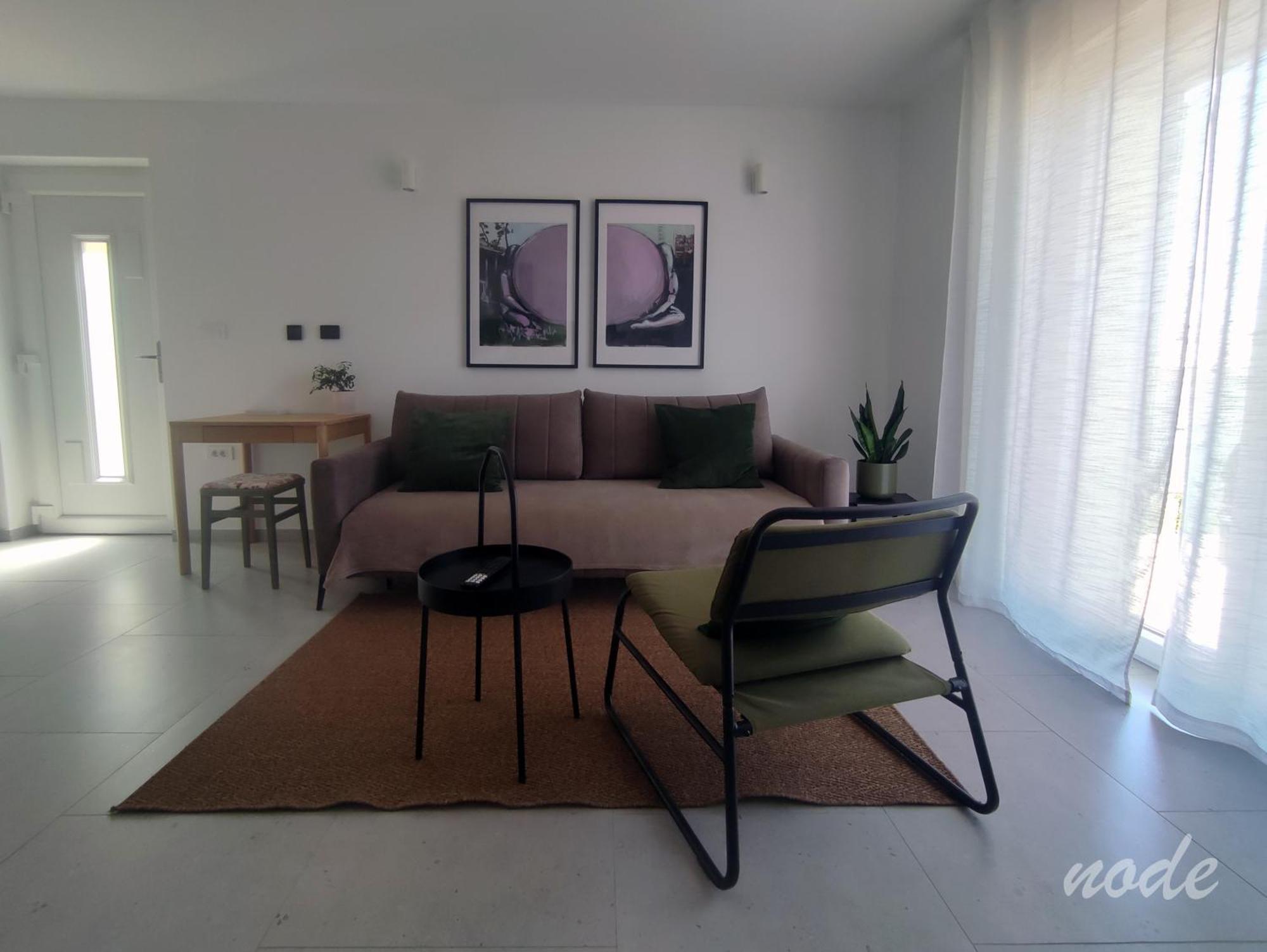 Eleven Apartment ชิเบนิก ภายนอก รูปภาพ