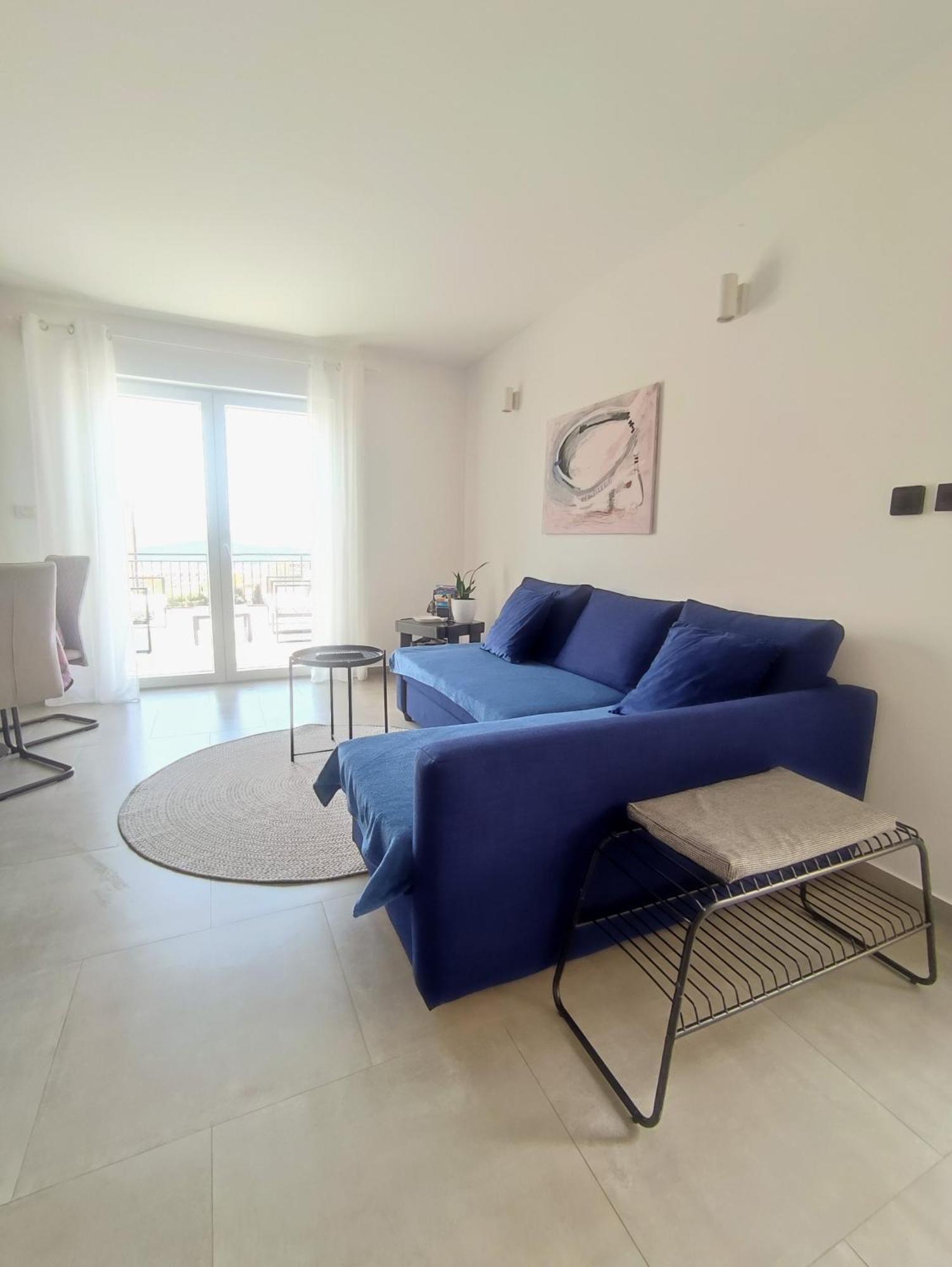 Eleven Apartment ชิเบนิก ภายนอก รูปภาพ