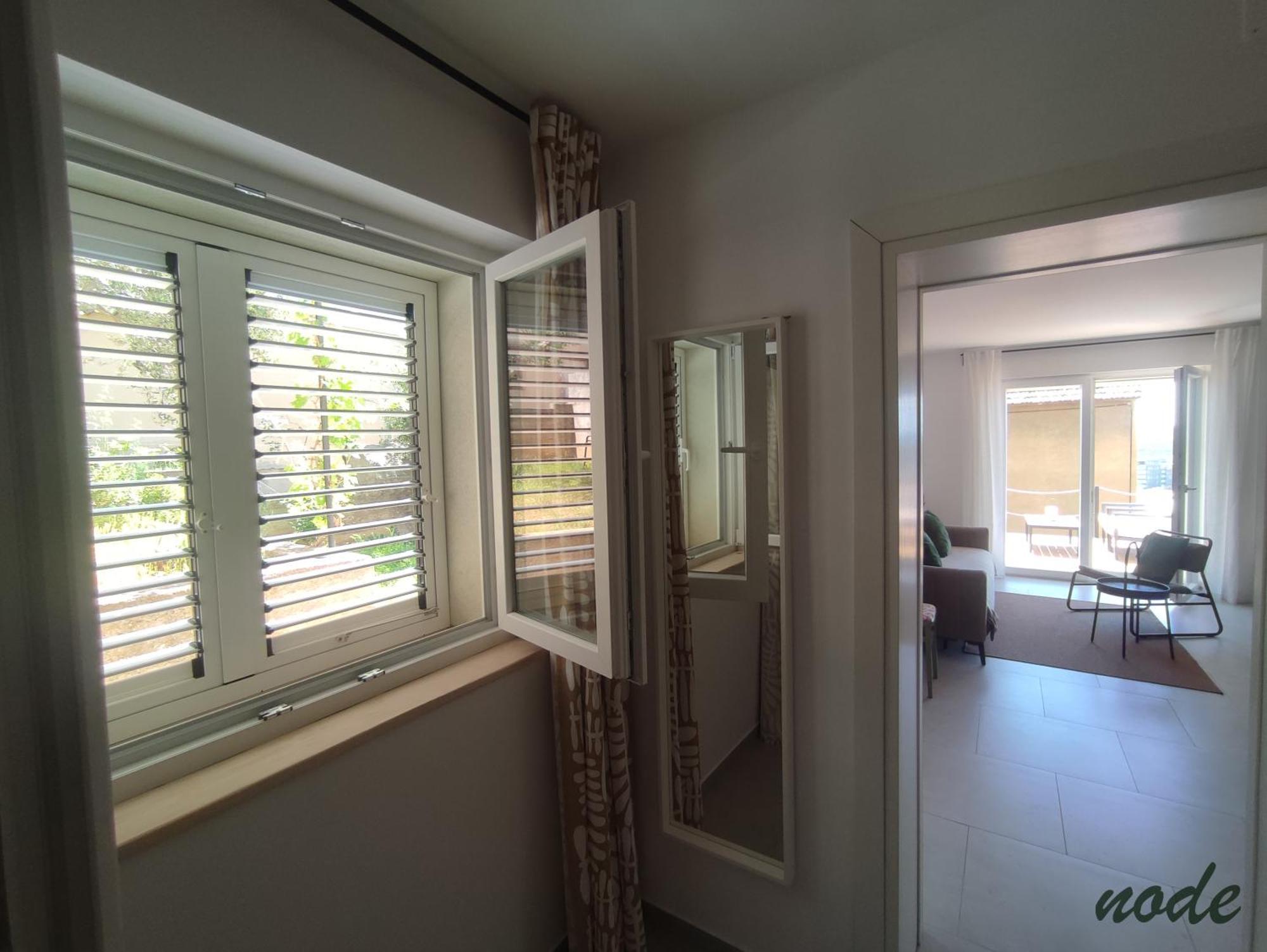 Eleven Apartment ชิเบนิก ภายนอก รูปภาพ